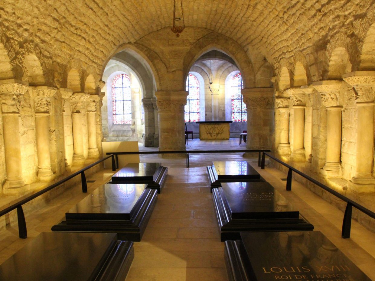 Basilique-St-Denis-crypte - Aime Paris